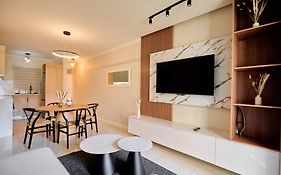 The Dream, Unit N105 At Glen Park